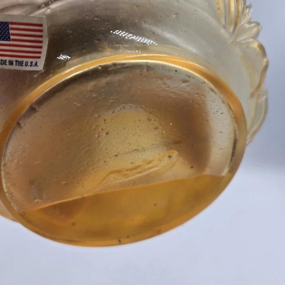 Vtg Aladdin Genie II Oil Lamp Clear Glass Font Shell Design Brass Collar